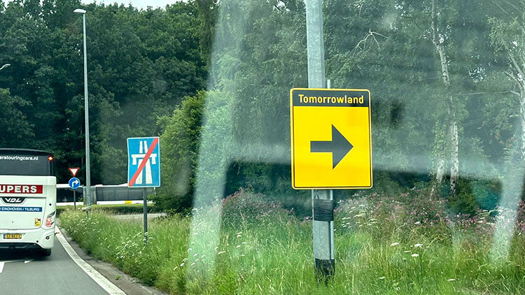 Bedrijfsuitje met collega’s in Dreamville bij Tomorrowland