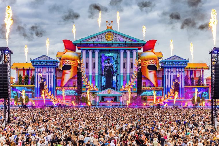 podium op Intents Festival